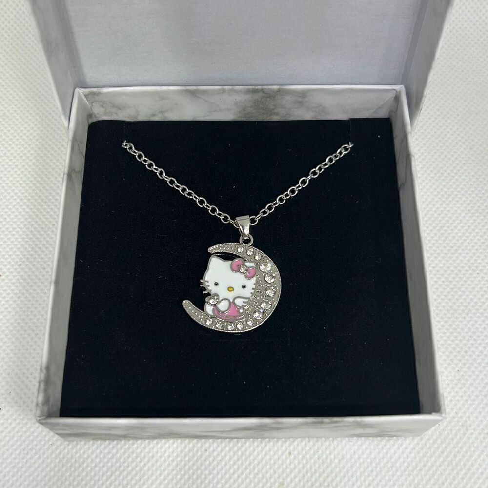 Hello Kitty ￼ Necklace